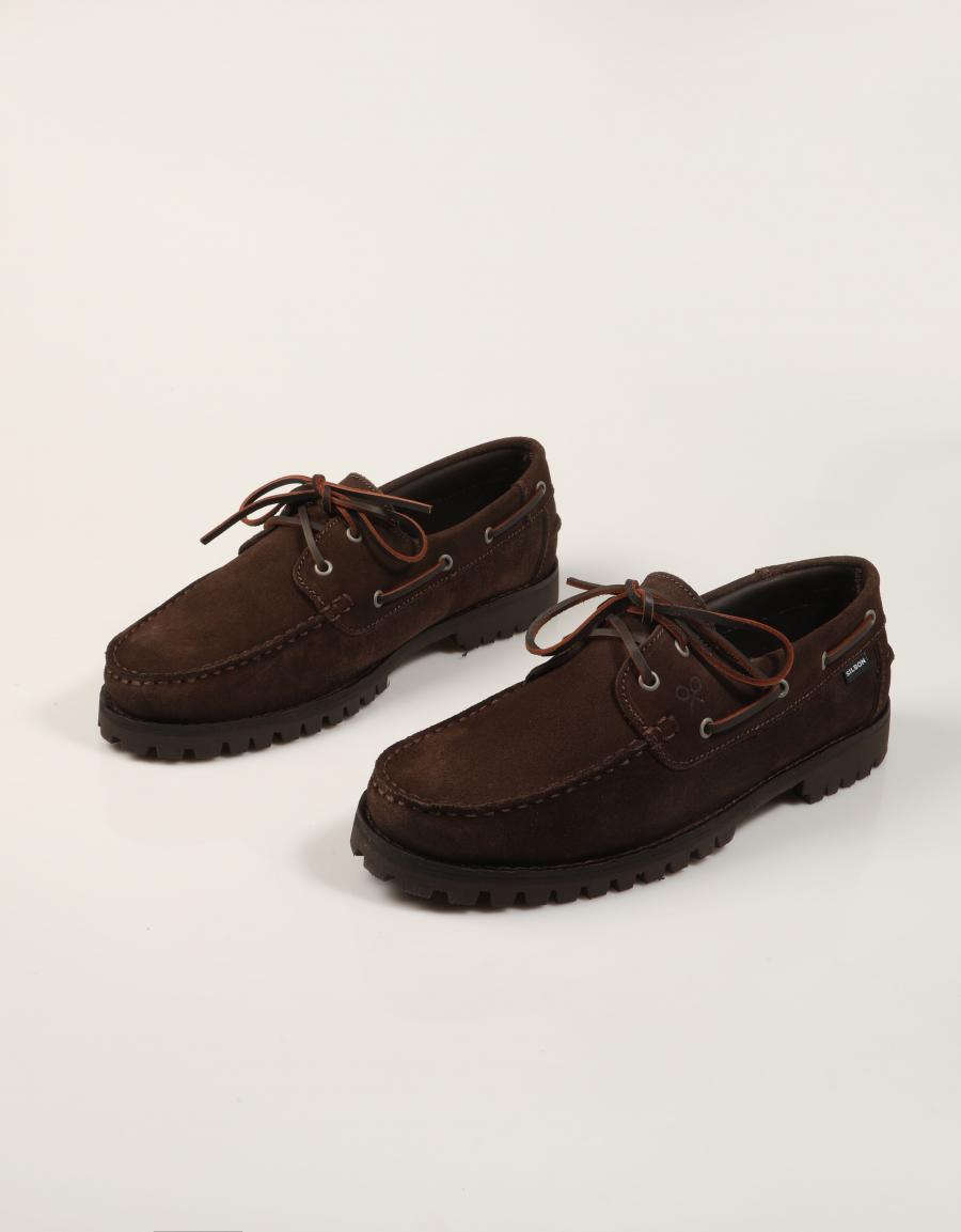 NAUTICOS SILBON NAUTICO SERRAJE MARRON FW261021709513 en color Marron