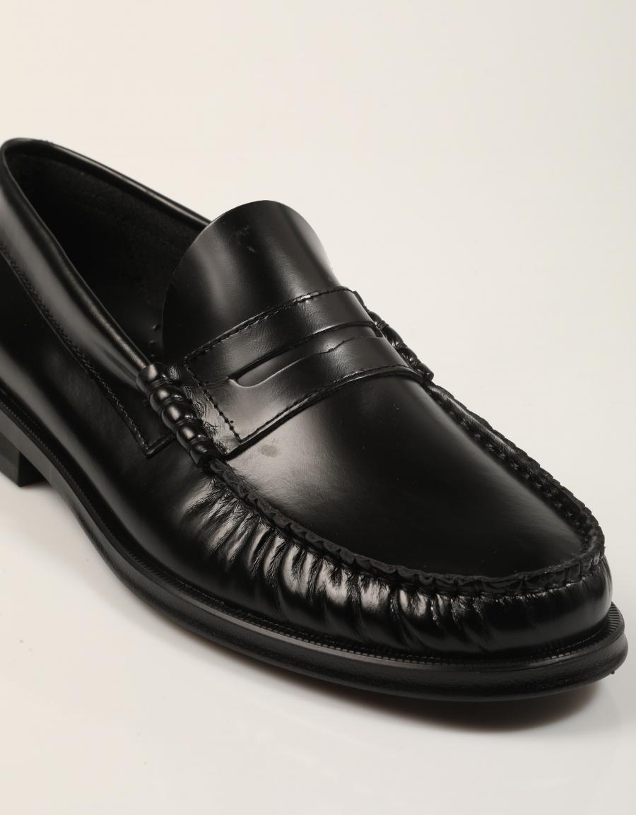 ZAPATOS FREELANCE KIOWA ANTIC NEGRO en color Negro