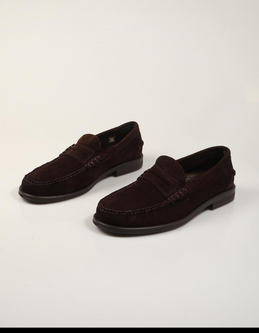 ZAPATOS FREELANCE KIOWA SERRAJE MARRON en color Marron
