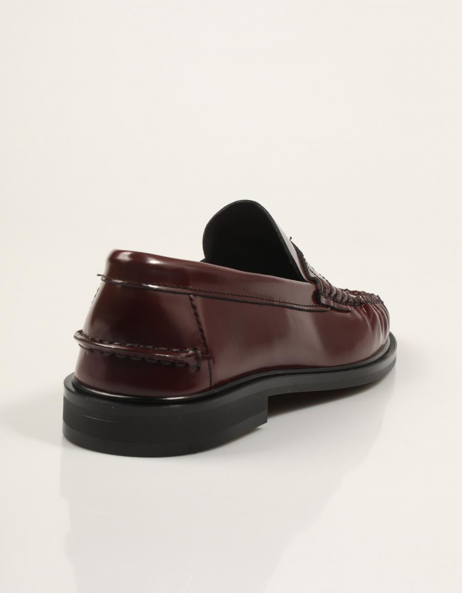 MOCASINES FREELANCE KIOWA ANTIC BURDEOS en color Burdeos
