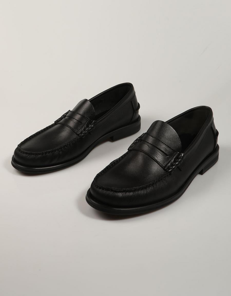 MOCASINES FREELANCE MOCASIN NAPA NEGRO en color Negro