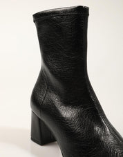 BOTINES MISS ELASTIC 075357-14-05/05 CIERVO STR NEGRO en color Negro