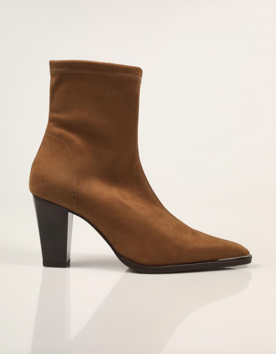 BOTINES MISS ELASTIC BOTÍN ANTE CUERO 075386-AE-08/08 en color Cuero