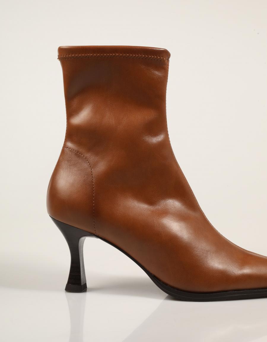 BOTINES MISS ELASTIC 078039-09-04/04 WOW STR CAMEL en color Cuero