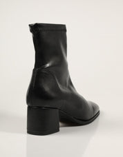BOTINES MISS ELASTIC 075438-09-05/05 WOW STR NEGRO en color Negro