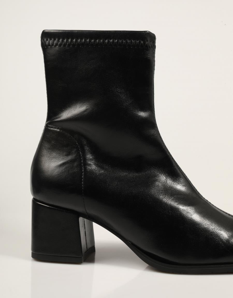 BOTINES MISS ELASTIC 075438-09-05/05 WOW STR NEGRO en color Negro