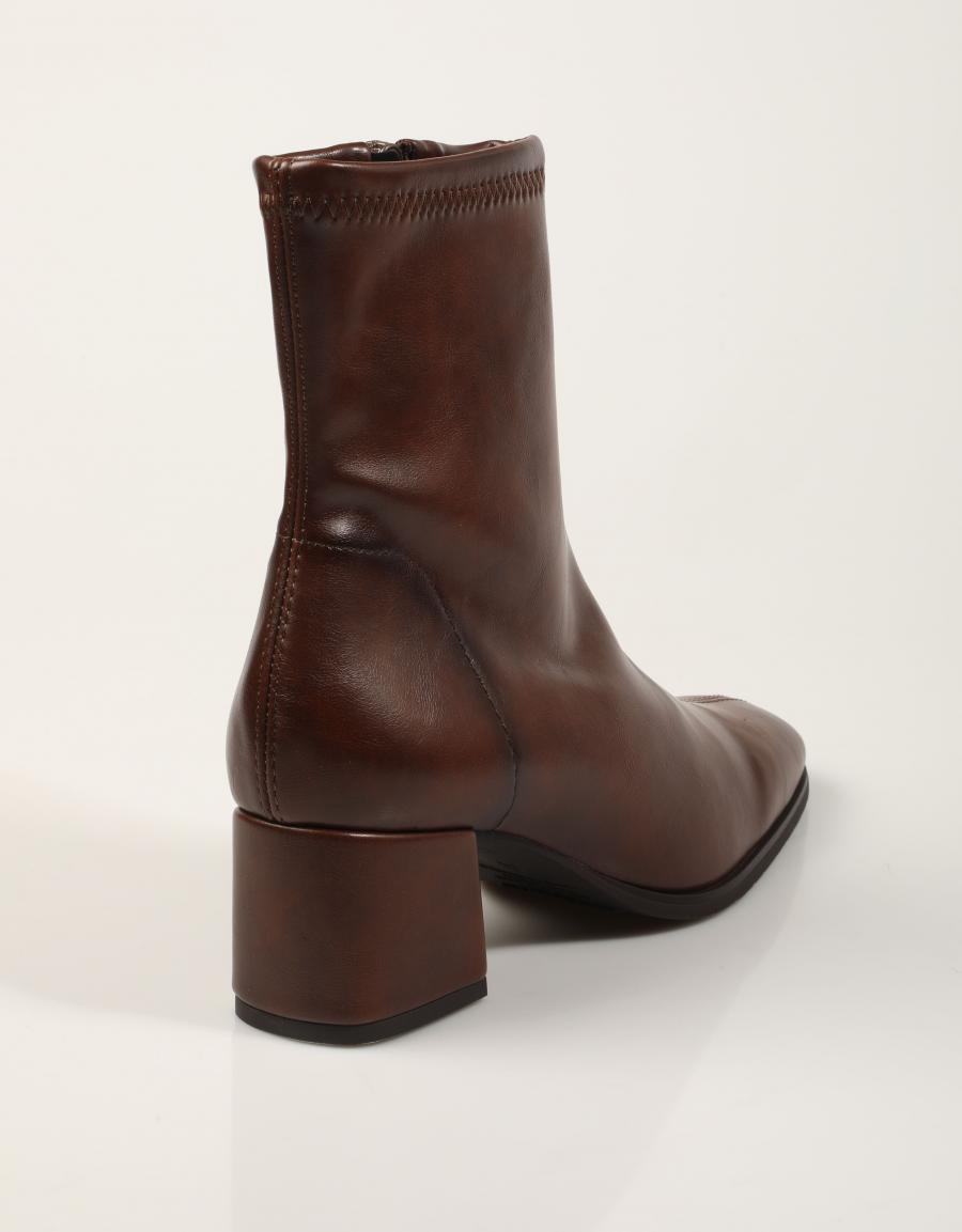 BOTINES MISS ELASTIC 075438-09-51/51 WOW STR MARRON en color Marron