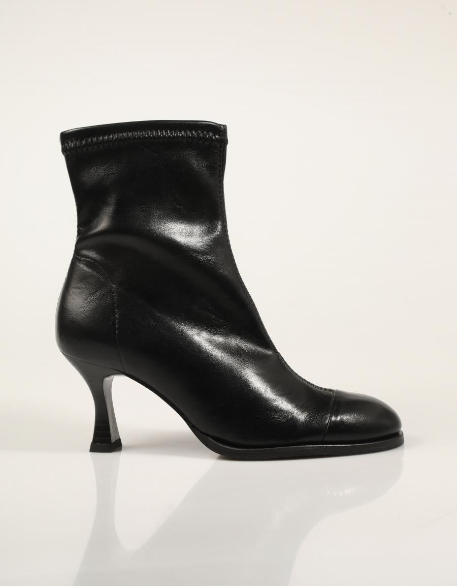 BOTINES MISS ELASTIC 075340-62-05/05 MALORI STR NEGRO en color Negro