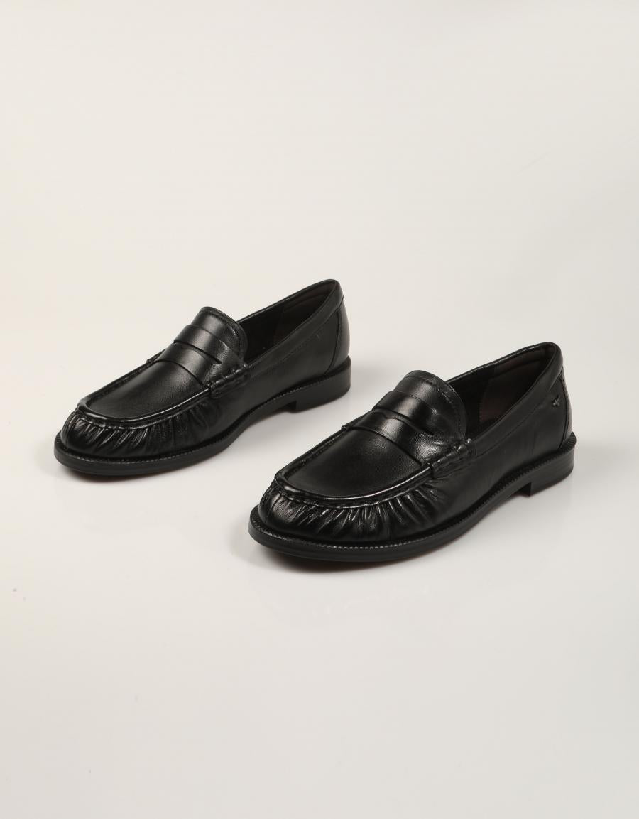 ZAPATOS TAMARIS MOCASIN BLACK en color Negro