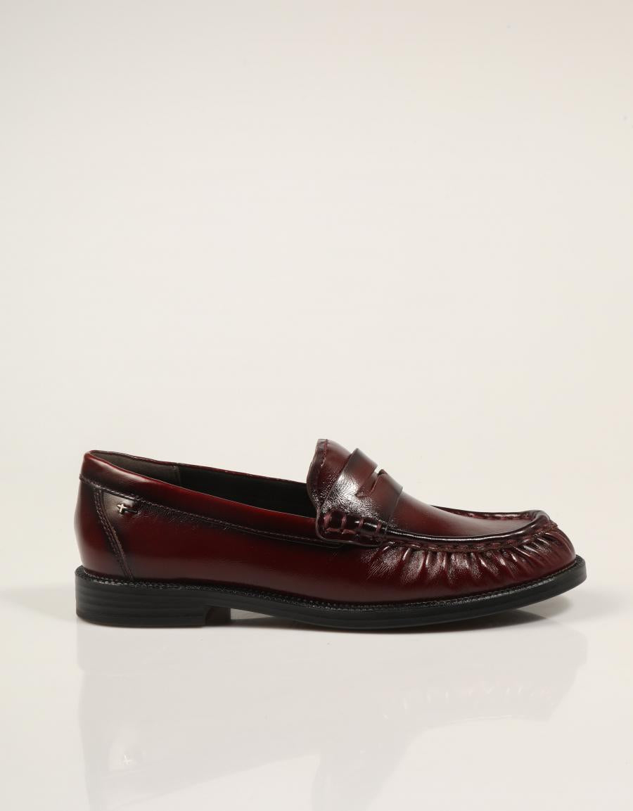 MOCASINES TAMARIS MOCASIN MERLOT en color Burdeos
