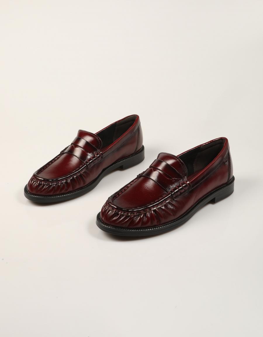 MOCASINES TAMARIS MOCASIN MERLOT en color Burdeos