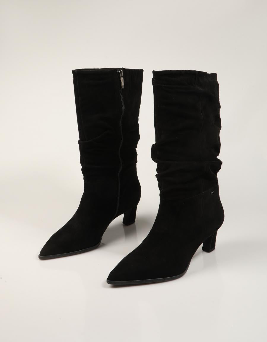 BOTAS TAMARIS BOTA ARRUGADA NEGRO en color Negro