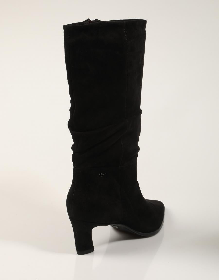 BOTAS TAMARIS BOTA ARRUGADA NEGRO en color Negro