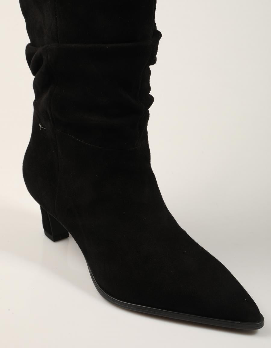 BOTAS TAMARIS BOTA ARRUGADA NEGRO en color Negro