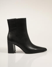BOTINES TAMARIS BOTIN BLACK en color Negro