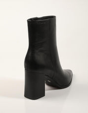 BOTINES TAMARIS BOTIN BLACK en color Negro