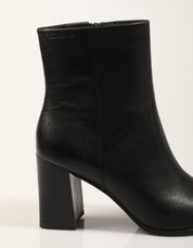 BOTINES TAMARIS BOTIN BLACK en color Negro