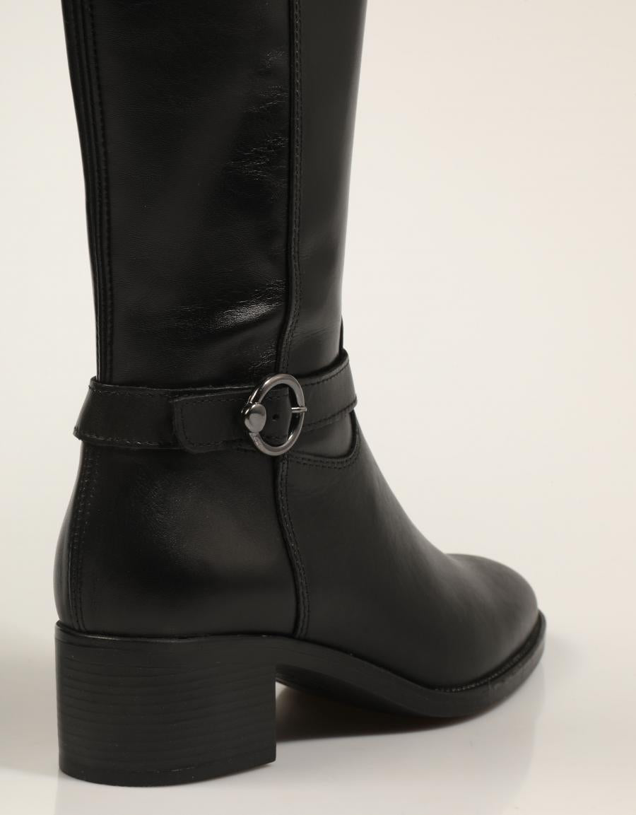 BOTAS TAMARIS BOTA HEBILLA BLACK en color Negro
