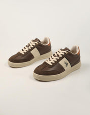 ZAPATILLAS US POLO ASSN CAMPY004D DARK BROWN CAMPY004M/GYH3 en color Marron