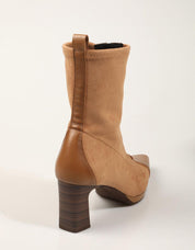 BOTINES HISPANITAS BOTIN CREMALLERA HONEY en color Beige