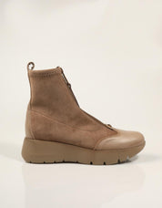 BOTINES HISPANITAS BOTIN CREMALLERA CASTORO/TOPO en color Beige
