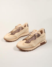ZAPATILLAS HISPANITAS ZAPATILLA BUTTER/TOPO en color Beige