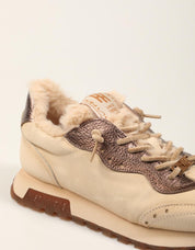 ZAPATILLAS HISPANITAS ZAPATILLA BUTTER/TOPO en color Beige