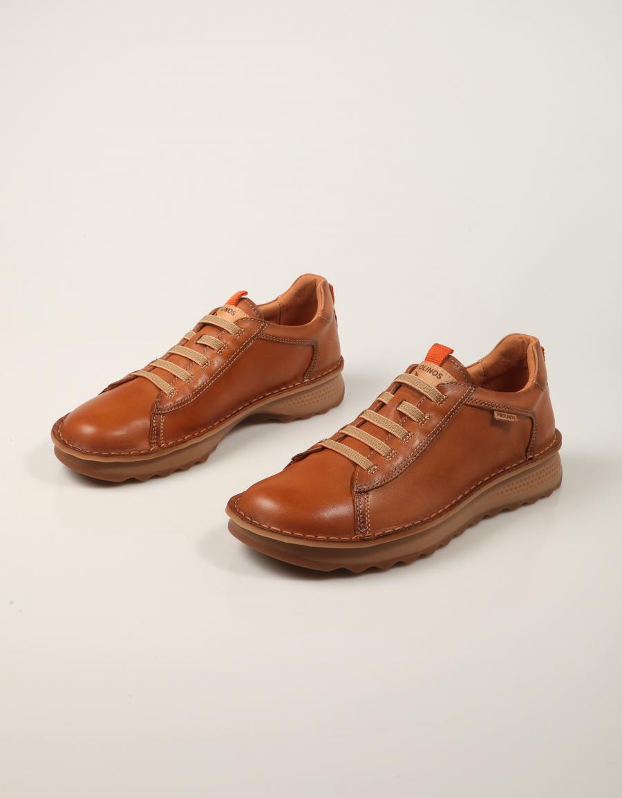 ZAPATOS SPORT PIKOLINOS ALAVA W3J 6919C1 BRANDY en color Cuero