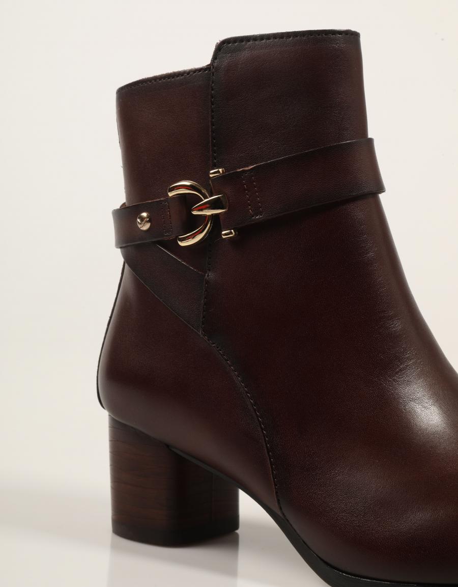 BOTINES PIKOLINOS CALAFAT W1Z 8914 CAOBA en color Marron