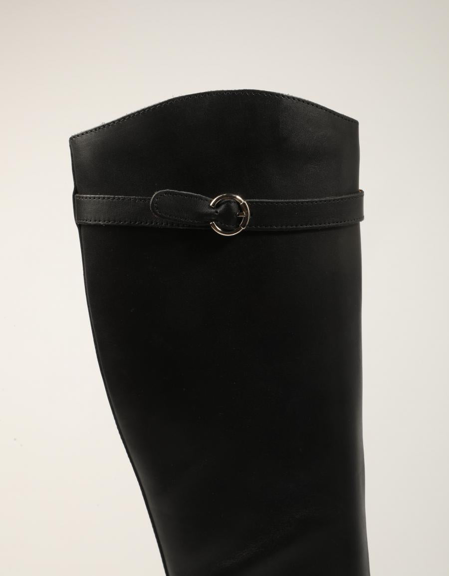 BOTAS PIKOLINOS PUERTOLLANO W3C 9632 black en color Negro