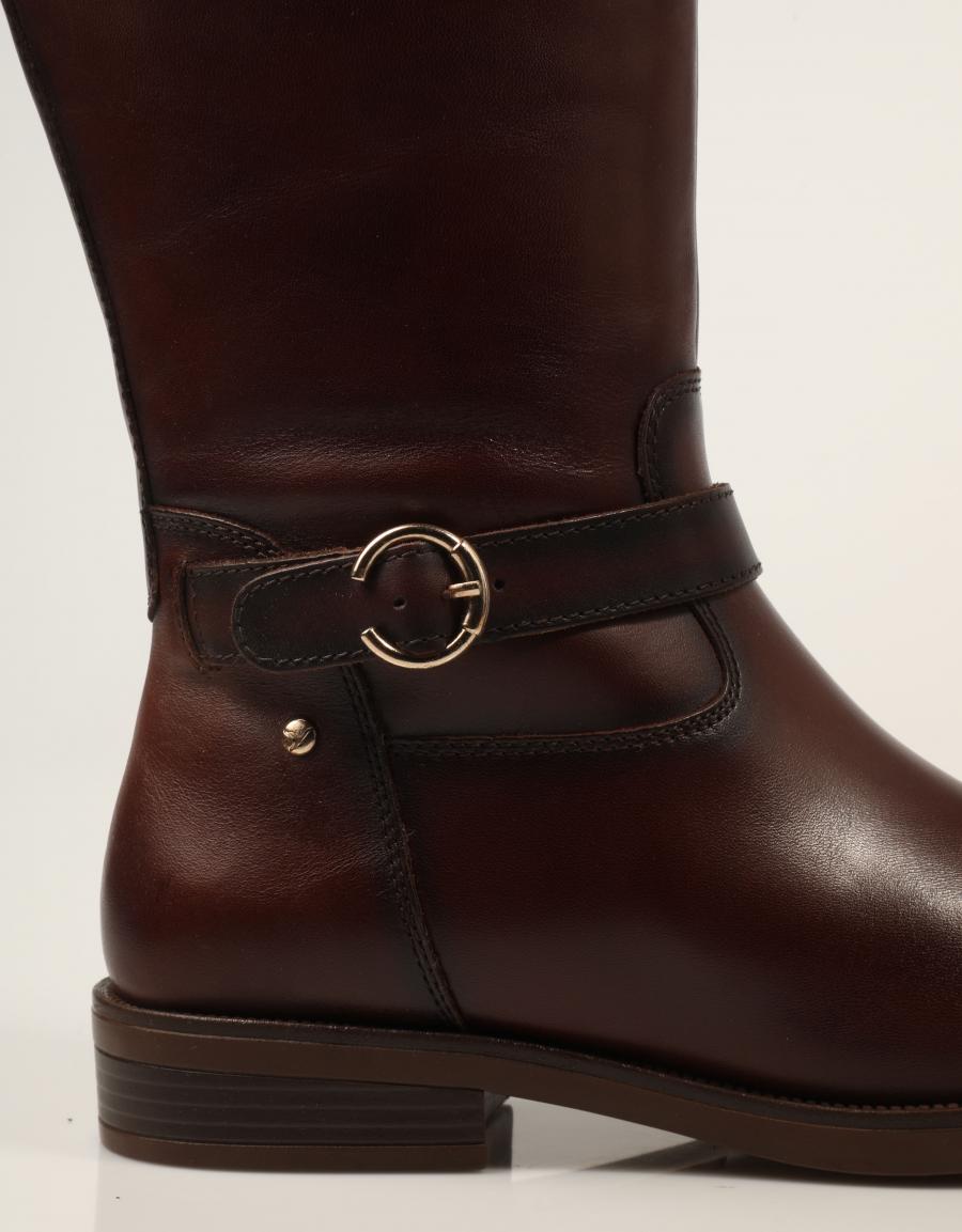 BOTAS PIKOLINOS PUERTOLLANO W3C 9632 CAOBA en color Marron