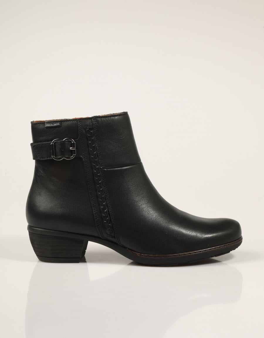 BOTINES PIKOLINOS UTIEL W7P 8501 BLACK en color Negro
