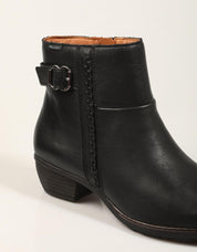 BOTINES PIKOLINOS UTIEL W7P 8501 BLACK en color Negro