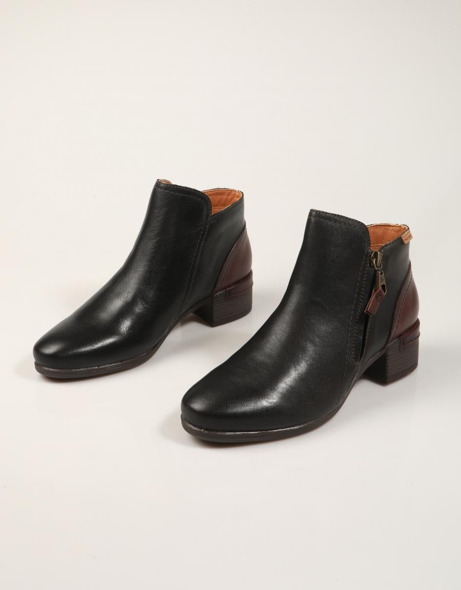BOTINES PIKOLINOS MALAGA W6W 8648 BLACK en color Negro