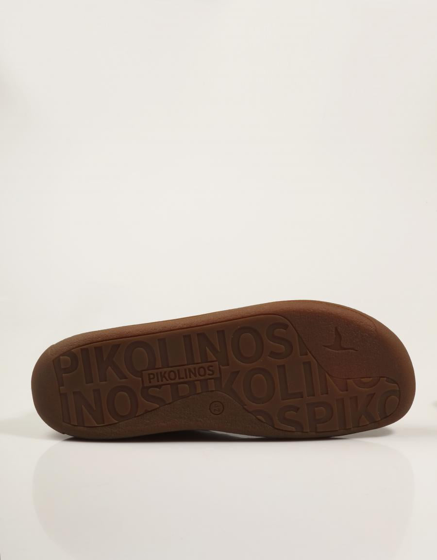ZAPATILLAS PIKOLINOS ARANJUEZ U9F 6363C1 CAOBA en color Marron
