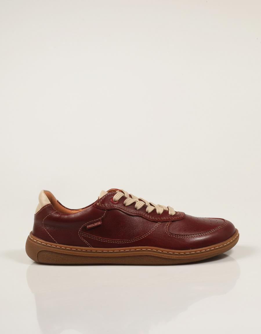 ZAPATILLAS PIKOLINOS ARANJUEZ U9F 6363C2 ARCILLA en color Burdeos