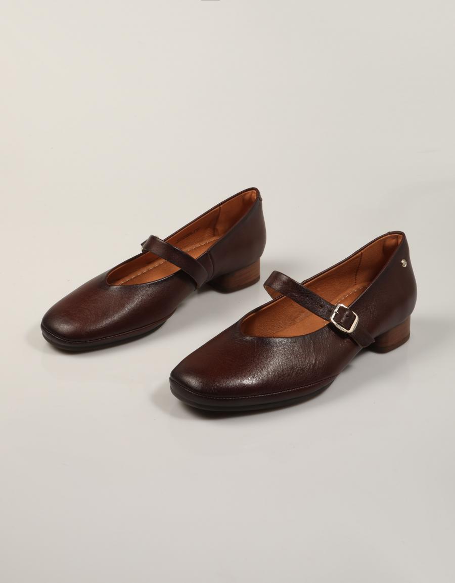 ZAPATOS PIKOLINOS UBEDA HAW2N 5592CO CAOBA en color Marron