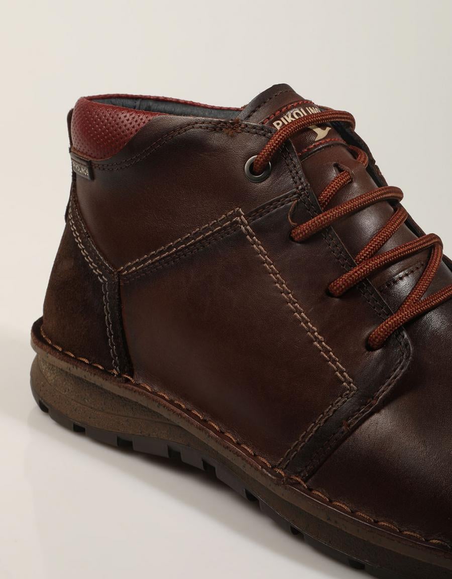 BOTINES PIKOLINOS BAEZA M2T 8066C1 OLMO en color Marron