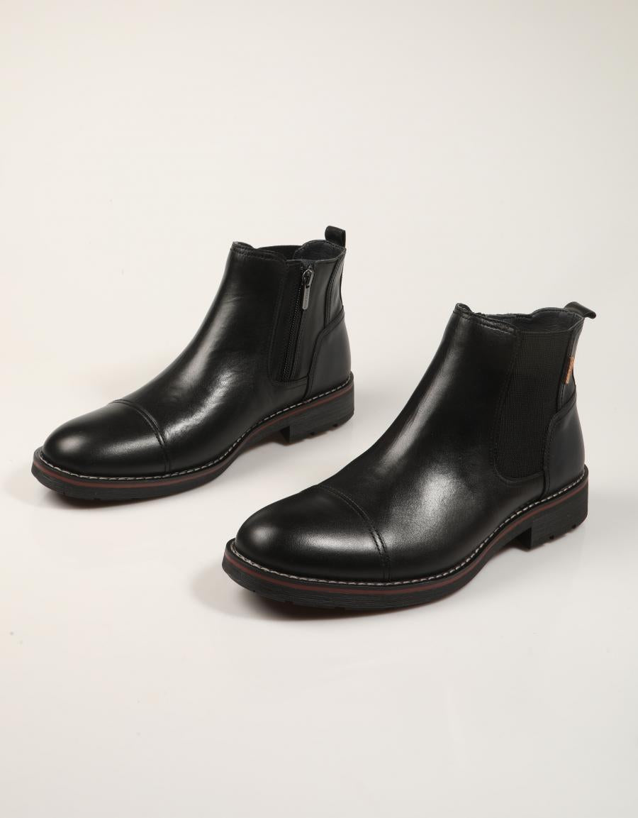 BOTINES PIKOLINOS YORK M2M 8022C1 BLACK en color Negro