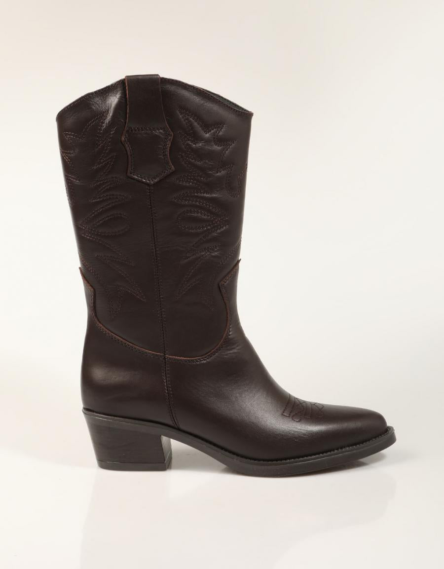 BOTAS LUCIA VIGUERA BOTA CRIMEA CAOBA en color Marron