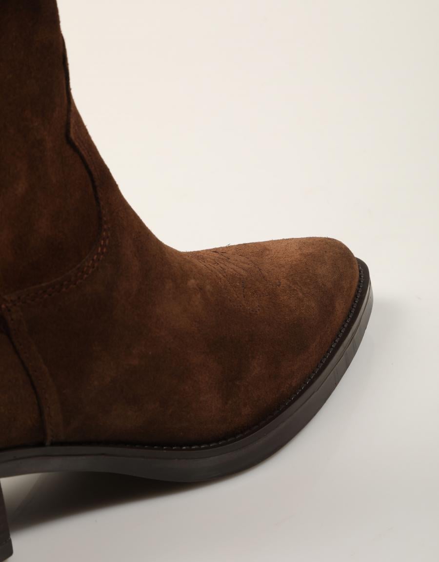 BOTINES LUCIA VIGUERA BOTIN VITELO TESTA en color Marron