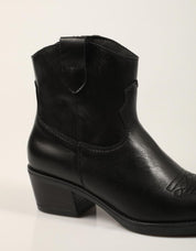 BOTINES LUCIA VIGUERA BOTIN CRIMEA NEGRO en color Negro