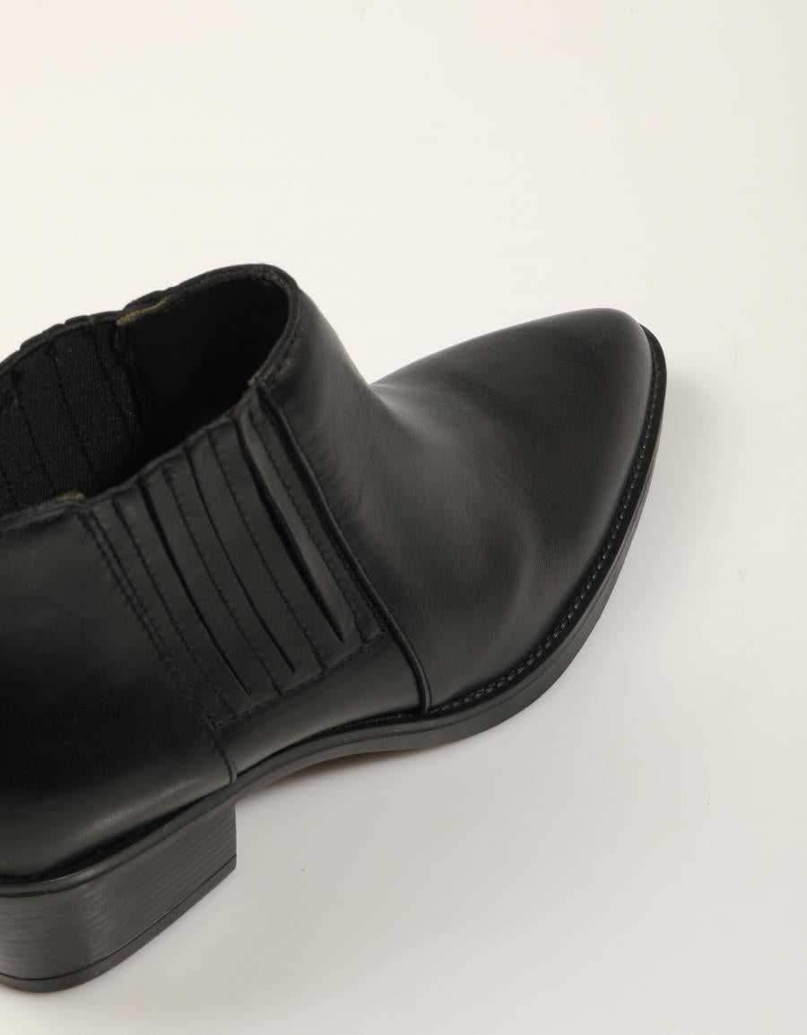 BOTINES LUCIA VIGUERA BOTIN CRIMEA NEGRO en color Negro