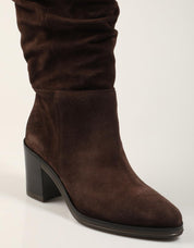 BOTAS LUCIA VIGUERA BOTA VITELO CAOBA en color Cuero
