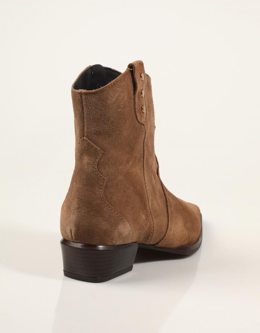 BOTINES LUCIA VIGUERA BOTIN VITELO VISON en color Cuero