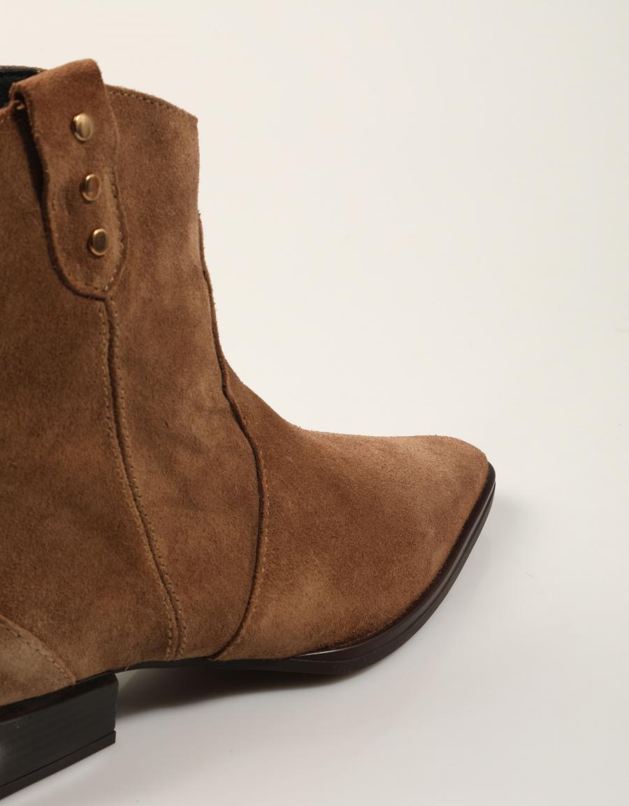 BOTINES LUCIA VIGUERA BOTIN VITELO VISON en color Cuero