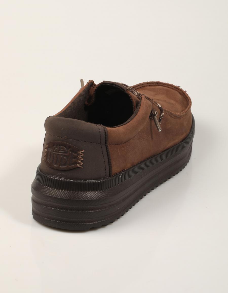 ZAPATOS SPORT DUDE REV LEATHER HD45847 CHOCOLATE en color Marron