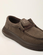 ZAPATOS DUDE WALLY COMF MAJOR BROWN 41975 en color Marron