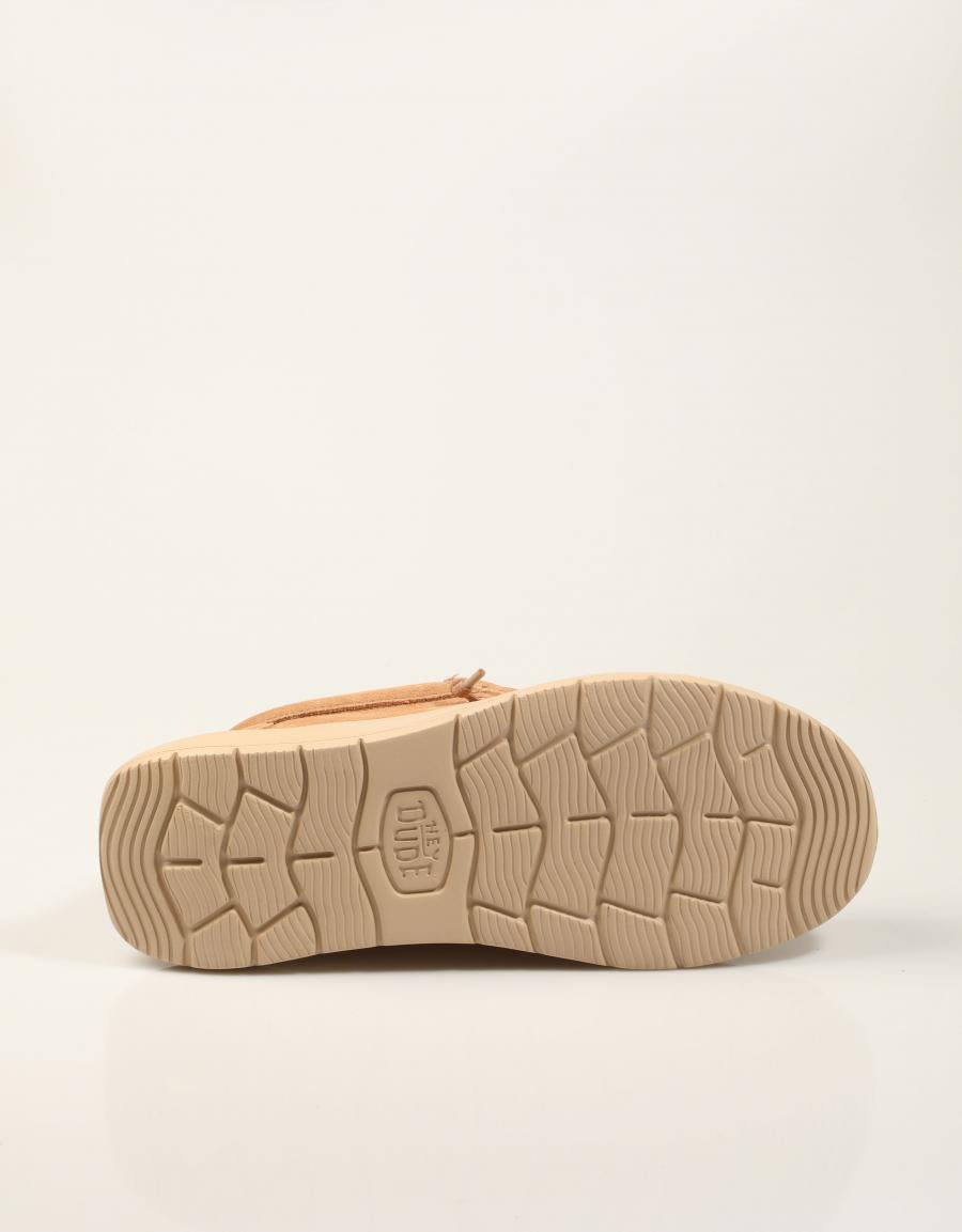 ZAPATOS DUDE WALLY COMF 41975 TOBACCO en color Beige