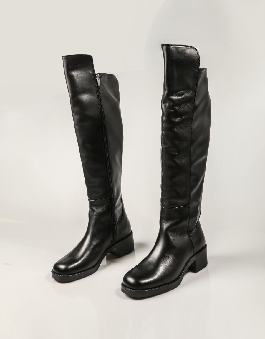 BOTAS MARCHA BOTA HC BLACK en color Negro